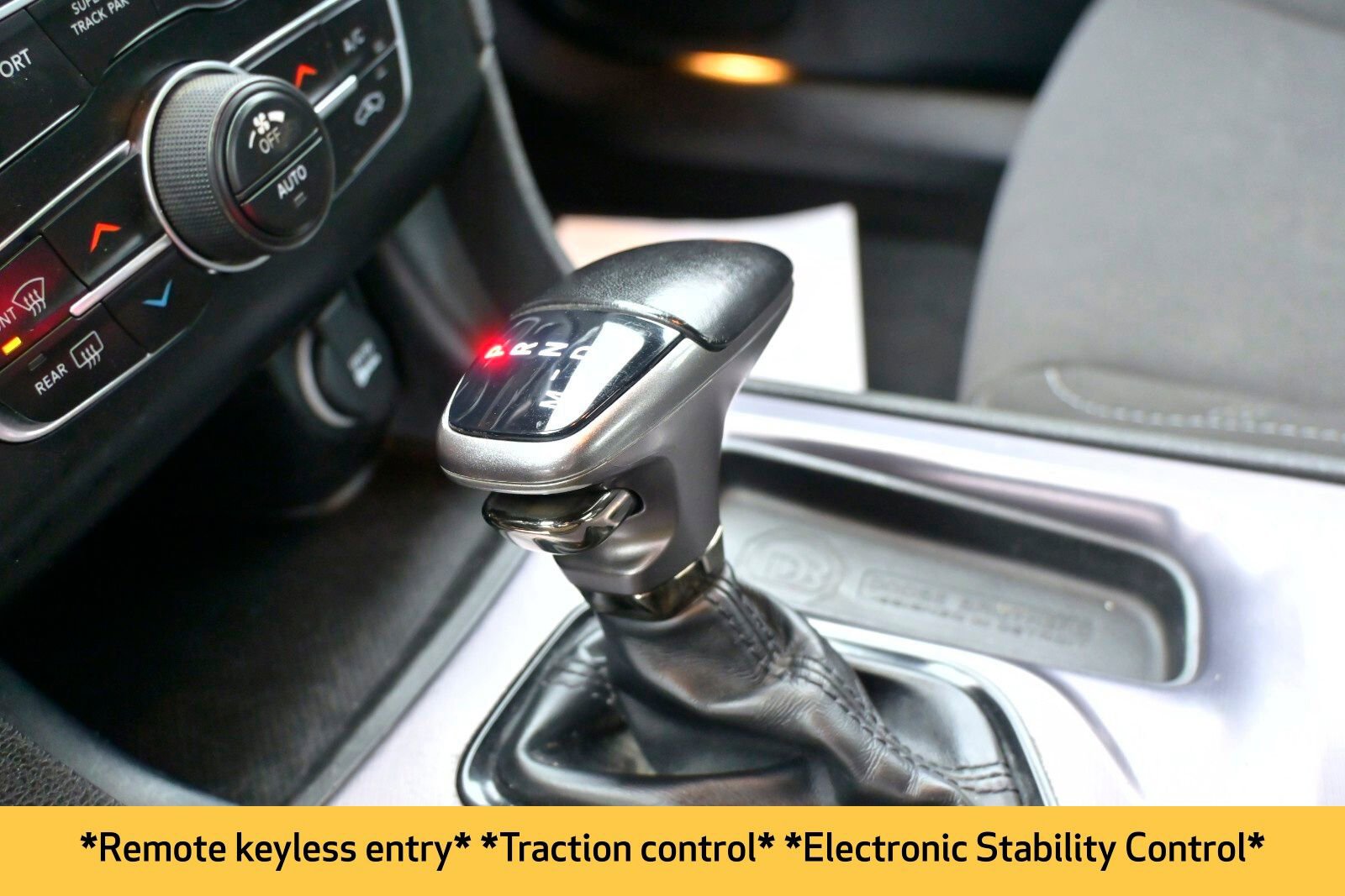 Used 2021 Dodge Charger SXT w/ Blacktop Package image 10