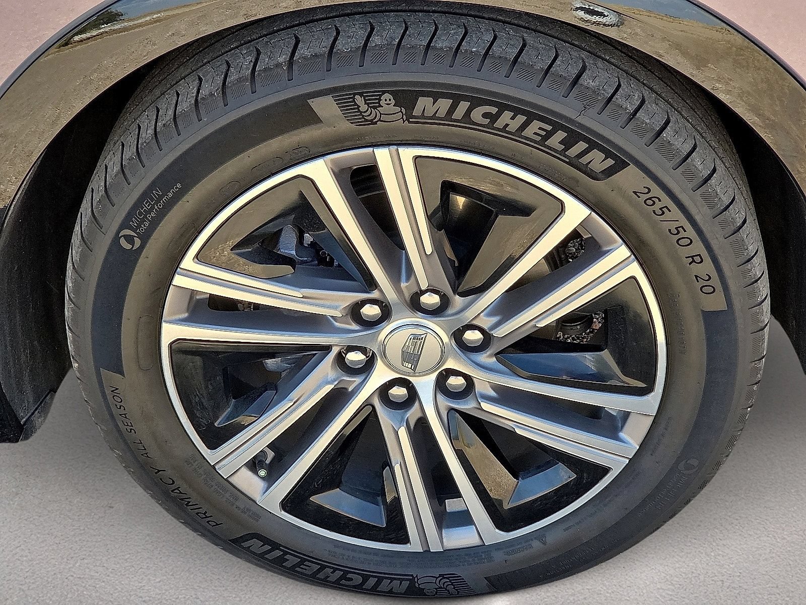 Used 2024 Cadillac Lyriq Luxury w/ LPO, Floor Liner Package AWD/4WD image 11