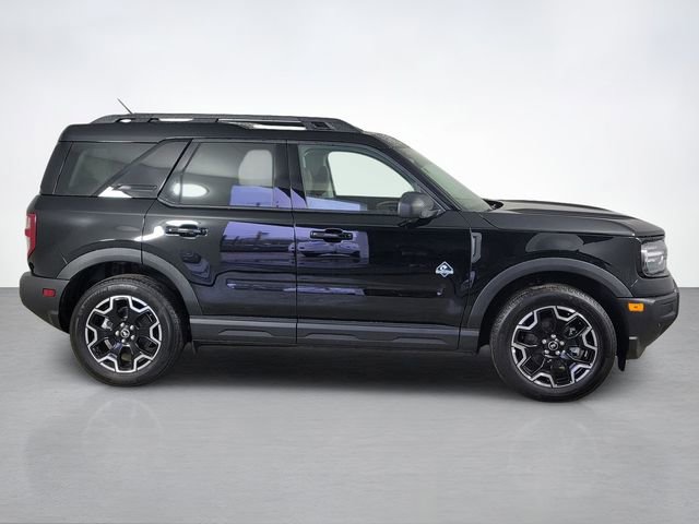 Certified 2025 Ford Bronco Sport Outer Banks w/ Outer Banks Tech Package+ image 2