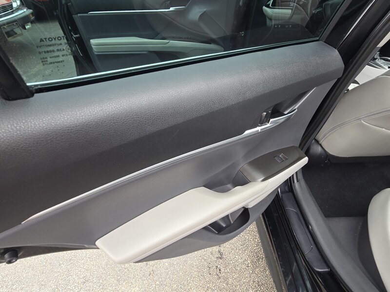 Used 2023 Toyota Camry SE w/ Audio Upgrade Package FWD image 28