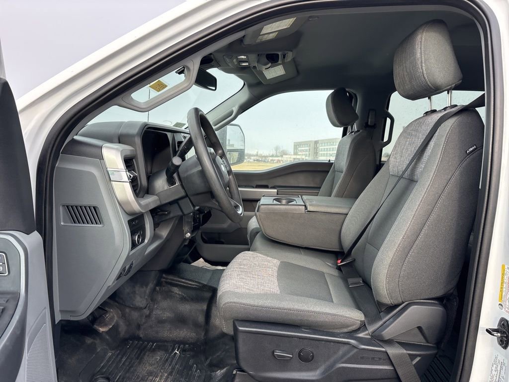 Used 2023 Ford F350 XLT w/ FX4 Off-Road Package image 14