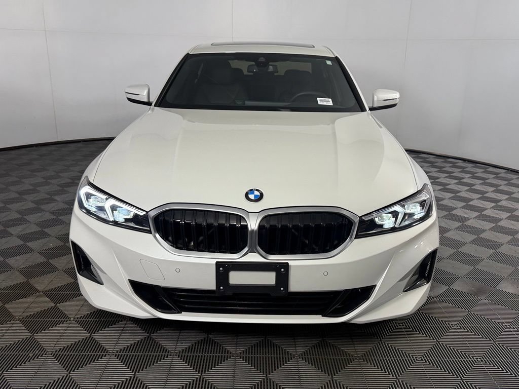 Used 2026 BMW 330i xDrive Sedan AWD/4WD image 2