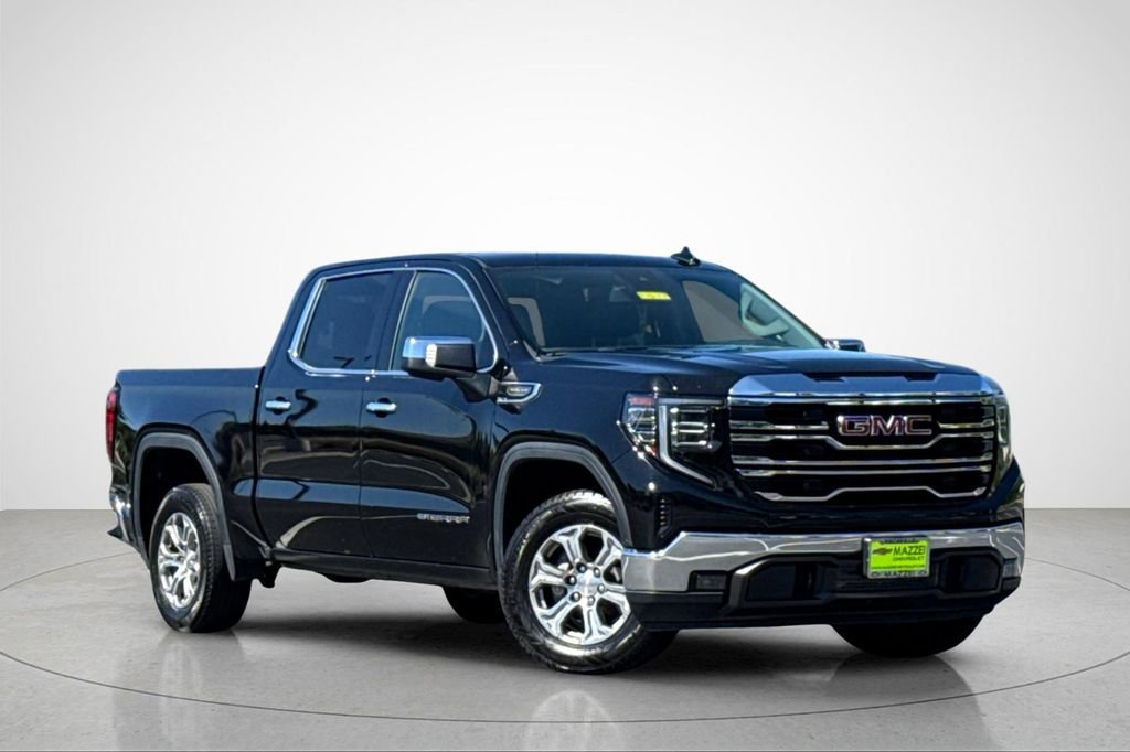 Used 2025 GMC Sierra 1500 SLT RWD image 2