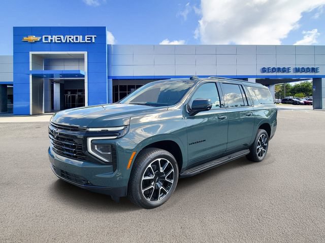 Used 2026 Chevrolet Suburban RST w/ Comfort Package RWD image 2