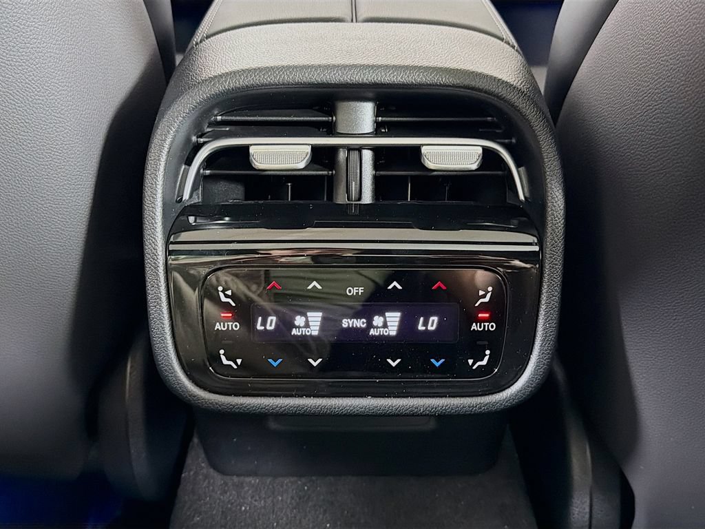 New 2026 Mercedes-Benz E 53 AMG e 4MATIC Sedan image 28