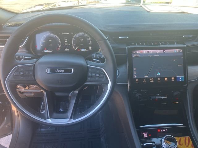 Used 2024 Jeep Grand Cherokee L Limited image 13