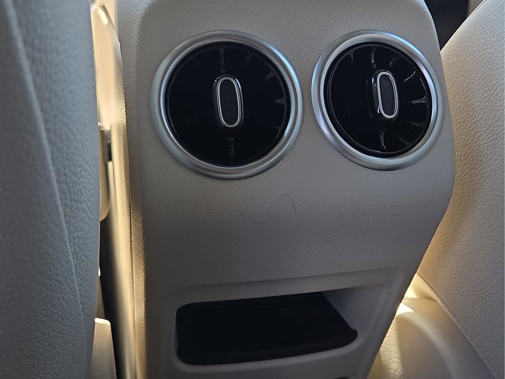 New 2026 Mercedes-Benz GLB 250 image 11