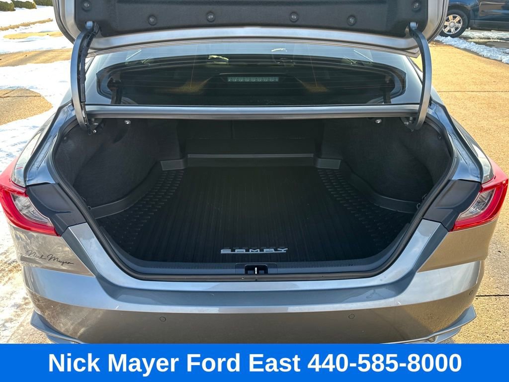 Used 2025 Toyota Camry XSE image 24