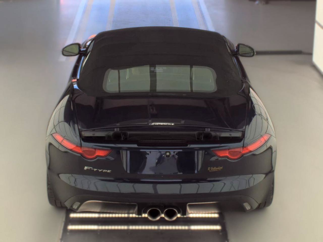 Used 2014 Jaguar F-TYPE Convertible RWD image 3