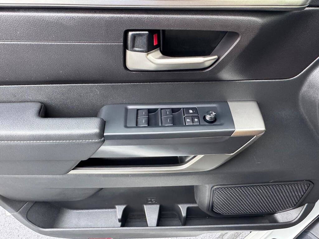 Certified 2025 Toyota Tundra SR5 AWD/4WD image 13