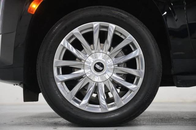 Used 2023 Cadillac Escalade Premium Luxury w/ LPO, Floor Liner Package AWD/4WD image 9