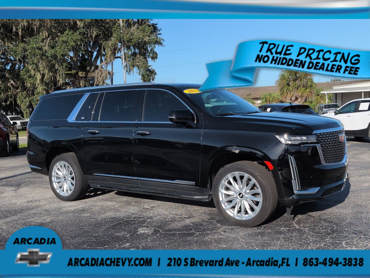 Certified 2023 Cadillac Escalade ESV Luxury RWD image 2
