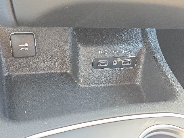 Used 2020 Dodge Durango SXT w/ 3rd Row Seating Group RWD image 15