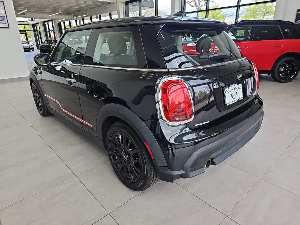 Certified 2023 MINI Cooper 2-Door Hardtop image 9