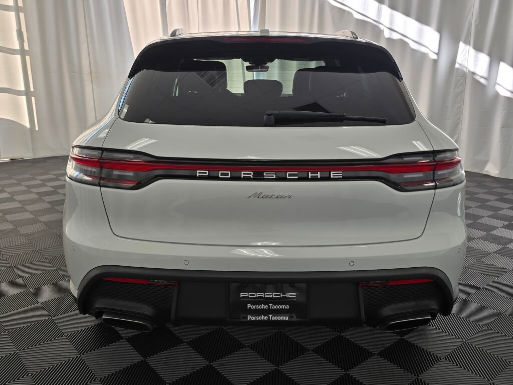 New 2026 Porsche Macan image 6