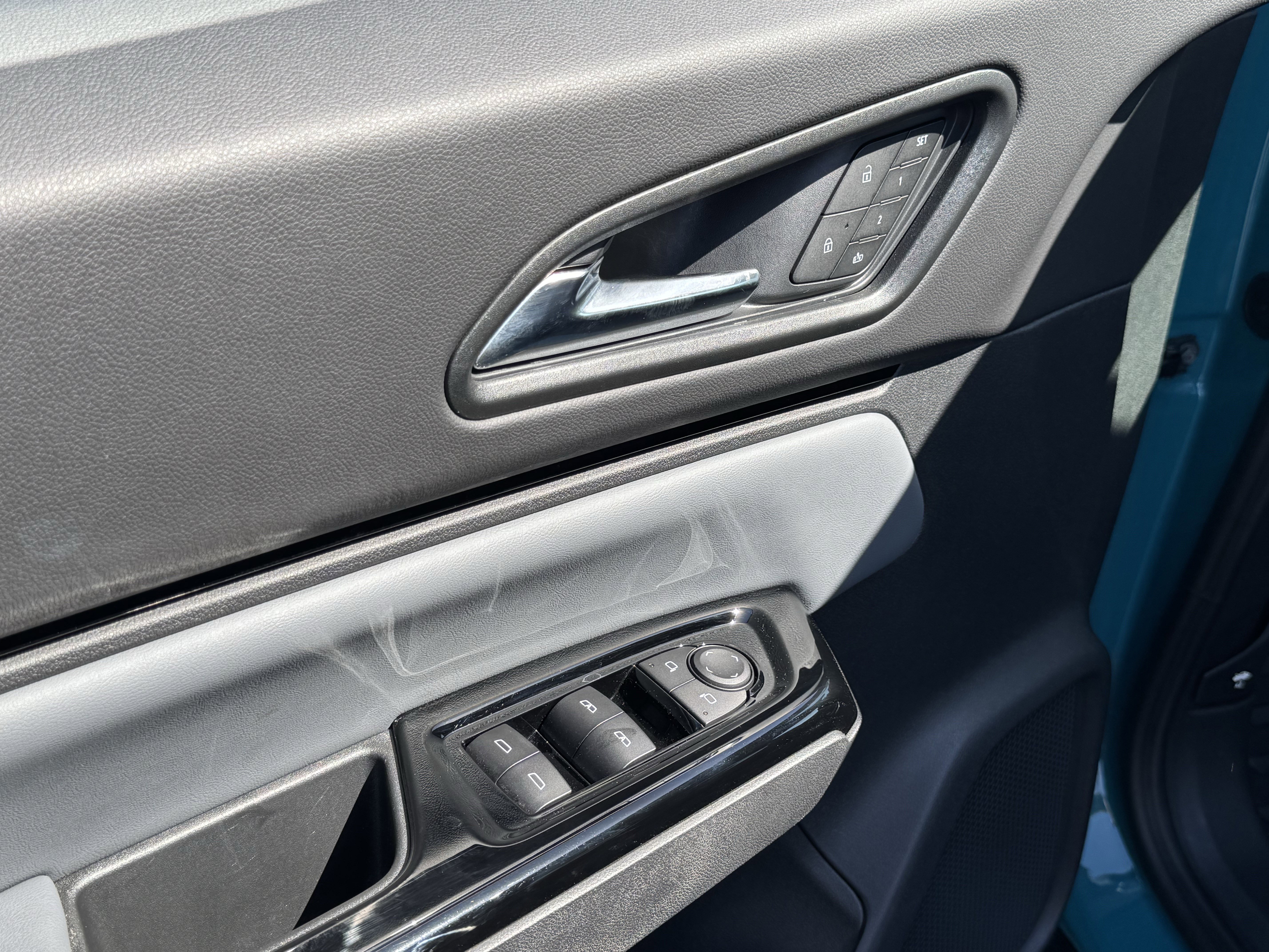 Used 2025 Honda Prologue Touring image 15