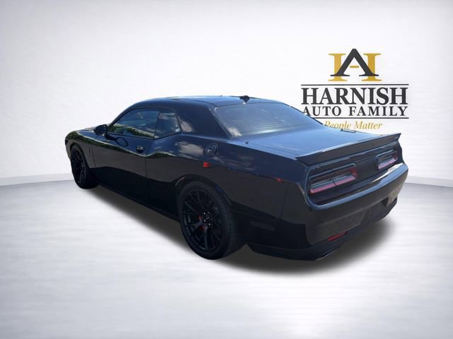 Used 2016 Dodge Challenger SRT Hellcat RWD image 5