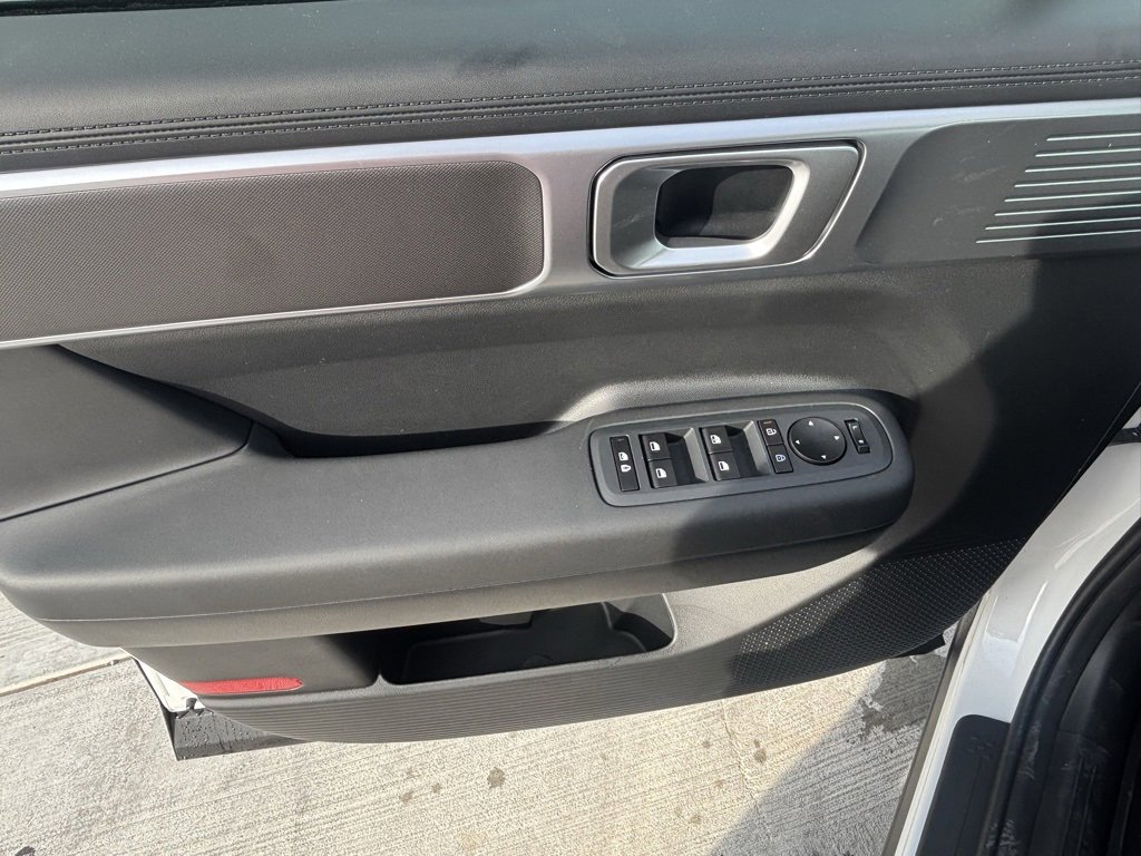 New 2026 Hyundai Santa Fe SE image 20