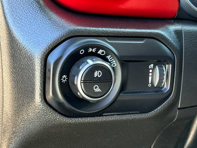 Used 2023 Jeep Gladiator Rubicon w/ LED Lighting Group AWD/4WD image 24