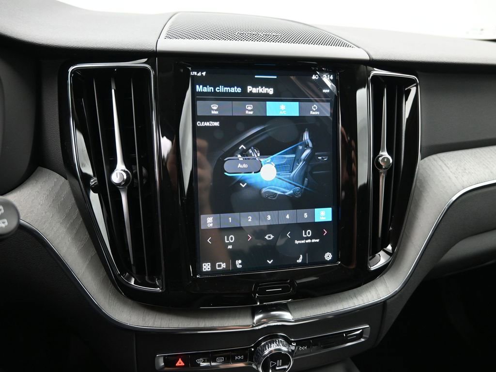 New 2025 Volvo XC60 B5 Plus w/ Protection Package Premier image 14