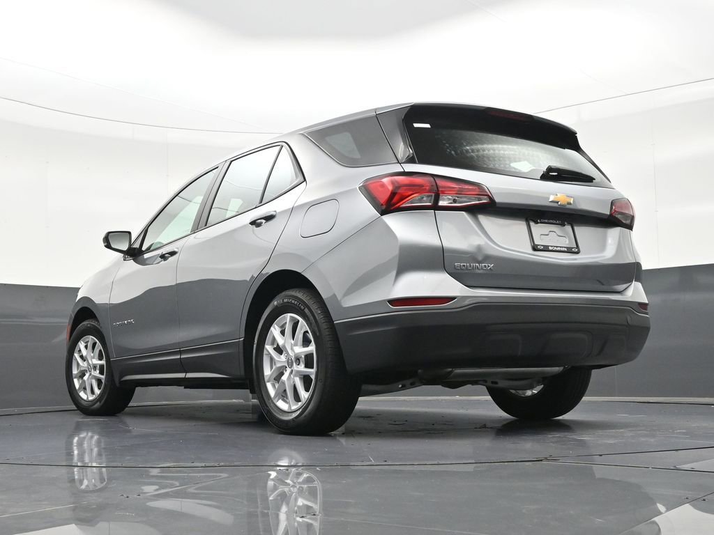 Used 2024 Chevrolet Equinox LS FWD image 25