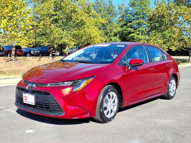 Certified 2025 Toyota Corolla LE image 1