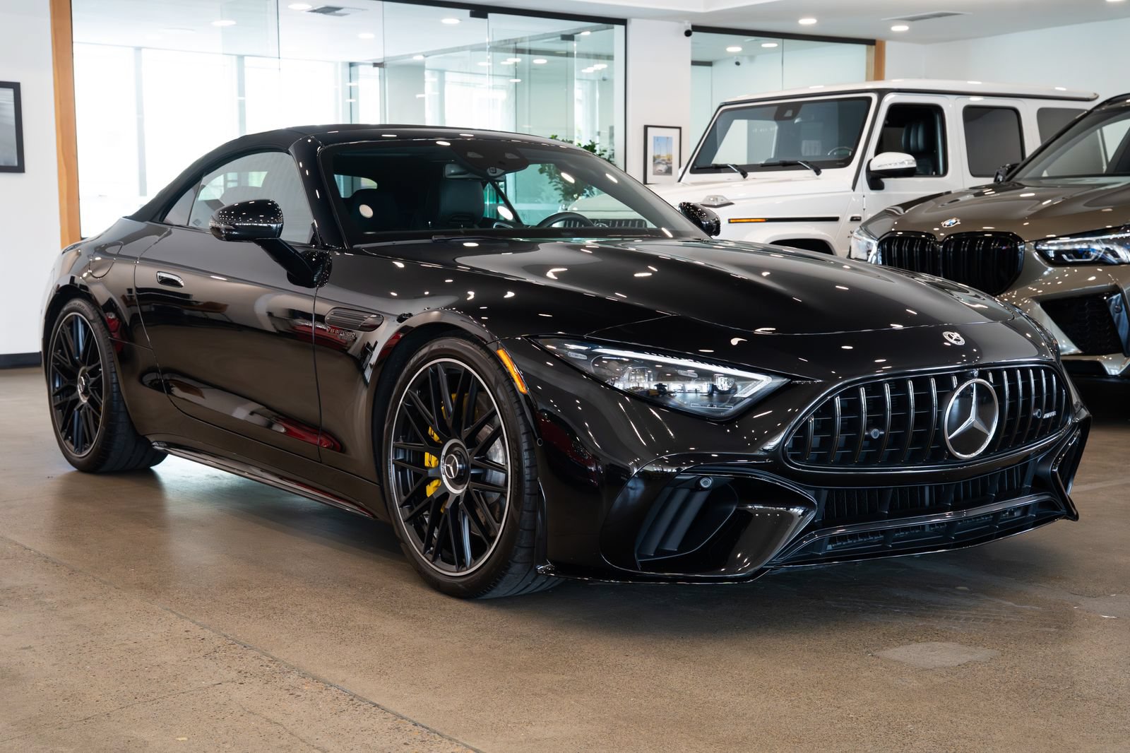 Used 2022 Mercedes-Benz SL 63 AMG 4MATIC image 3