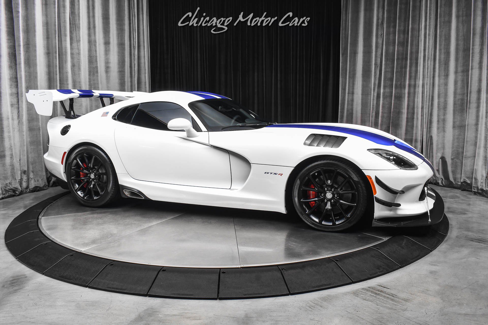 Used 2013 SRT Viper GTS w/ GTS Laguna Interior Pkg RWD image 6