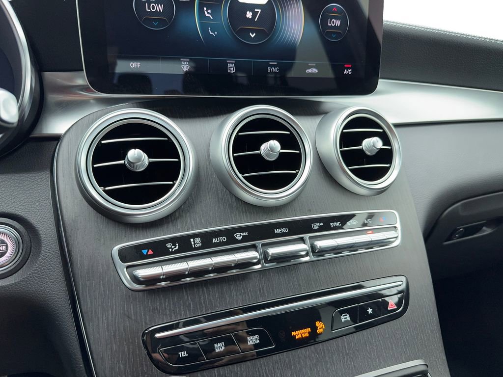 Used 2022 Mercedes-Benz GLC 43 AMG 4MATIC image 27