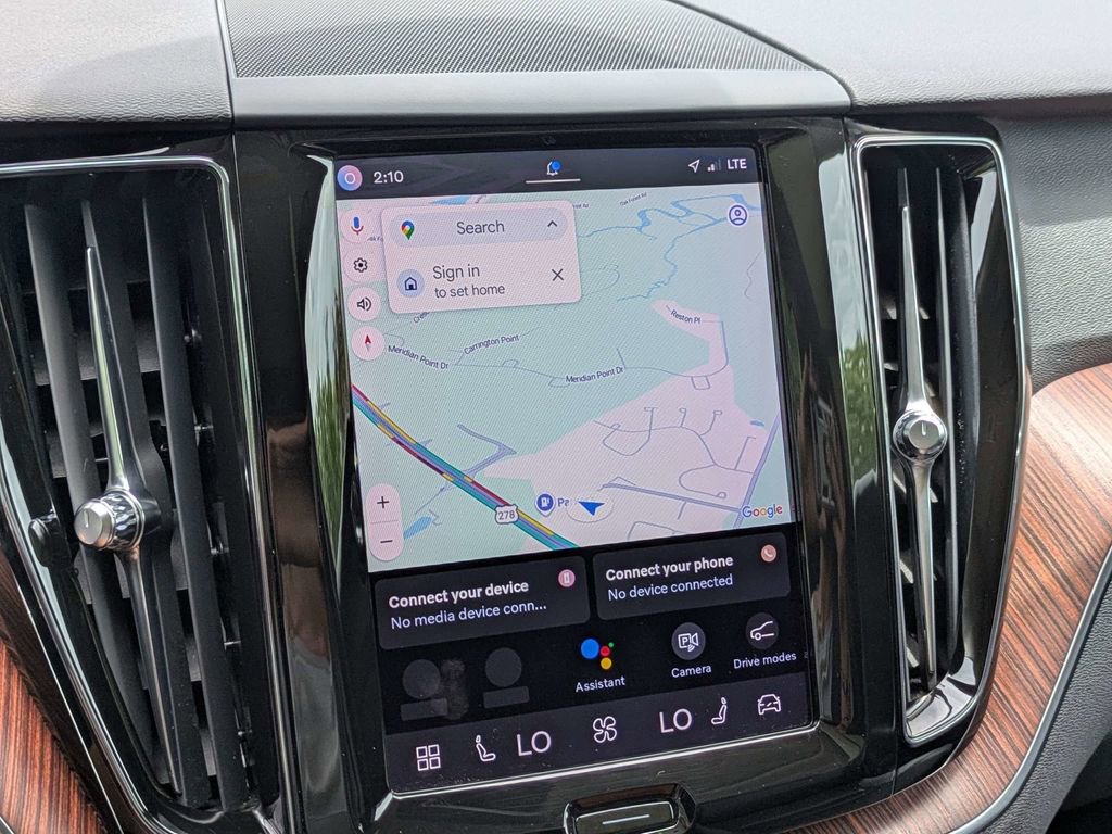 Certified 2023 Volvo XC60 B5 Plus FWD image 22