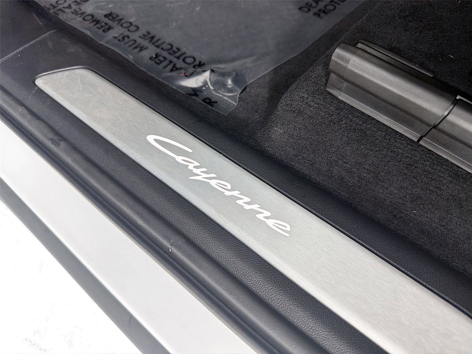 New 2025 Porsche Cayenne Coupe AWD/4WD image 6