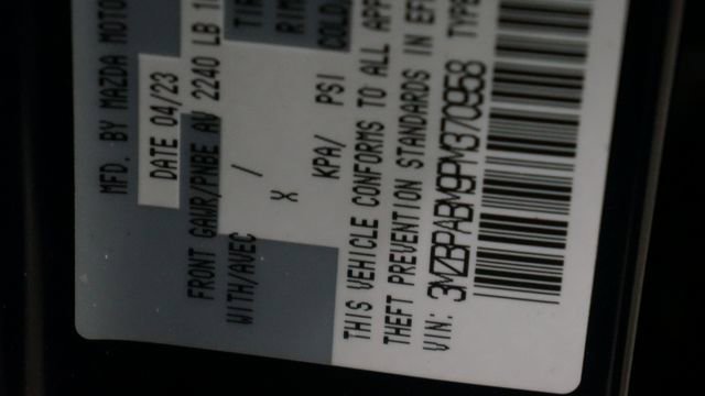 Used 2023 MAZDA MAZDA3 s image 92