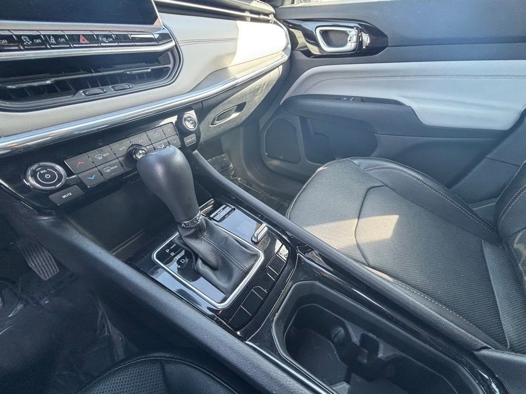 Used 2023 Jeep Compass Limited w/ Elite Group image 17