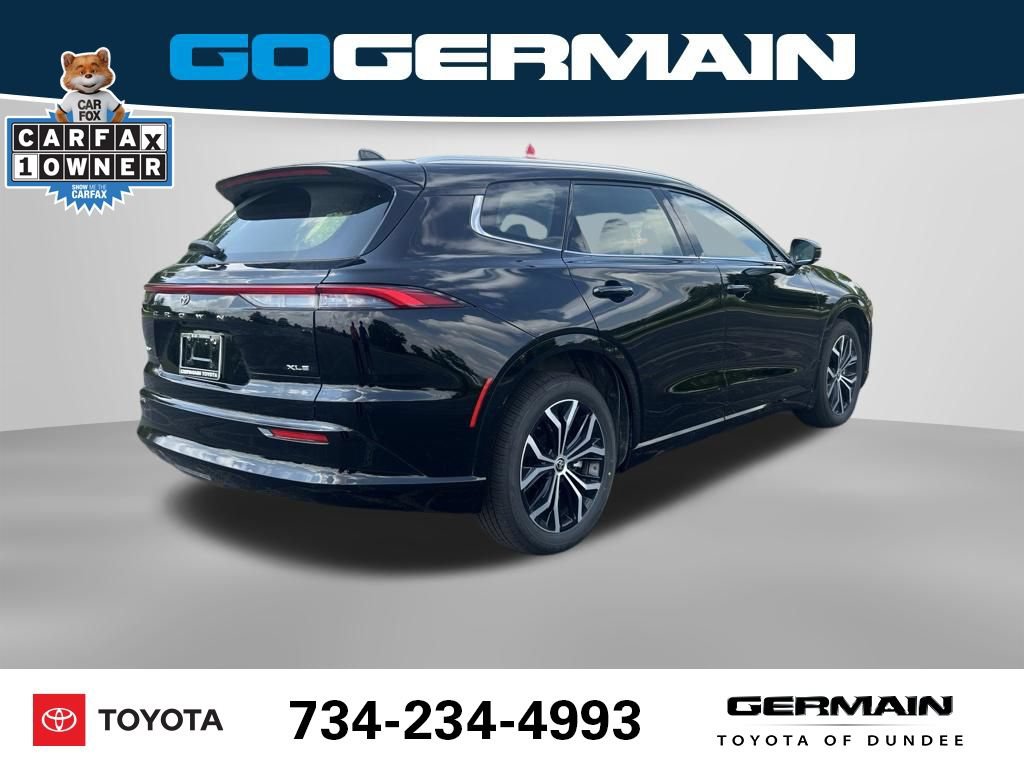 Used 2025 Toyota Crown Signia AWD/4WD image 7