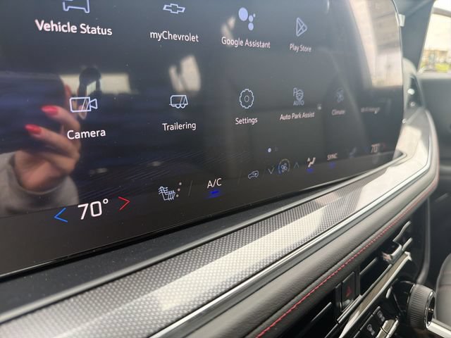 New 2026 Chevrolet Suburban RST w/ RST Capability Package AWD/4WD image 36