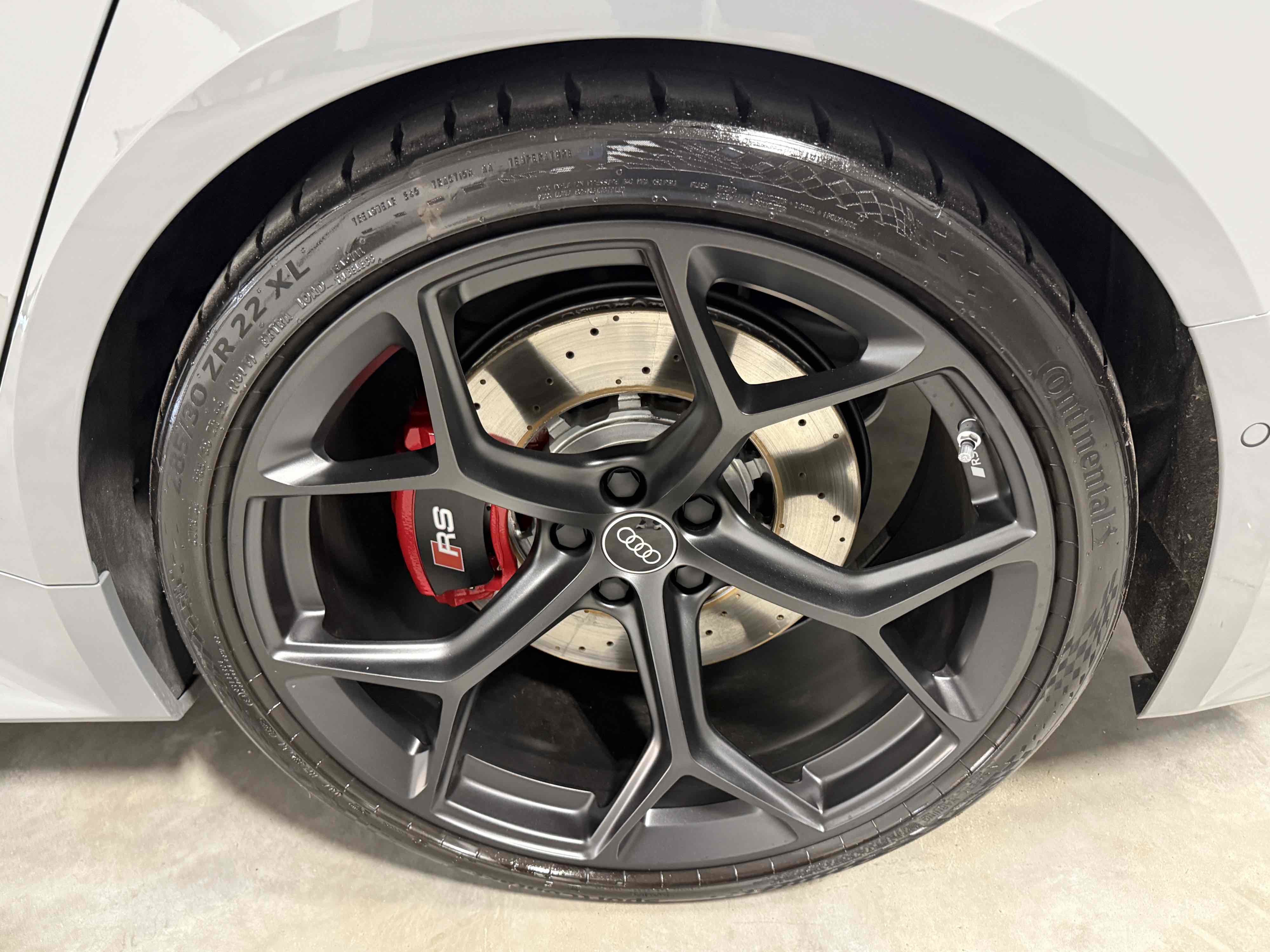Used 2025 Audi RS 6 performance w/ Matte Carbon Package AWD/4WD image 24
