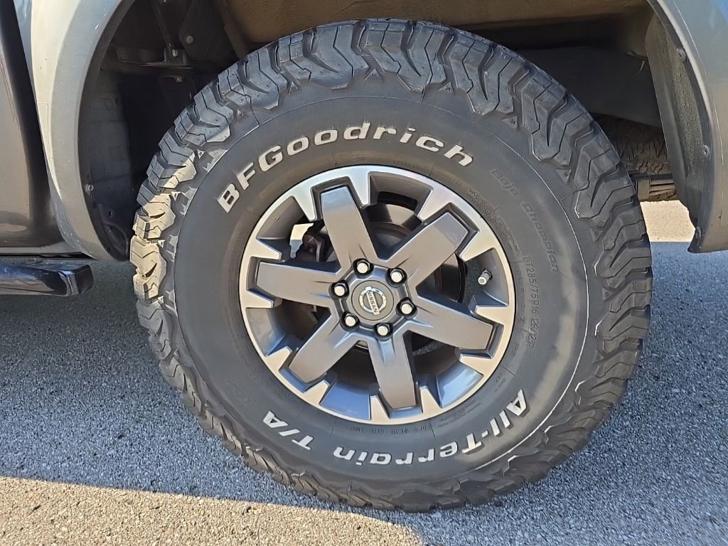 Used 2016 Nissan Frontier PRO-4X AWD/4WD image 14