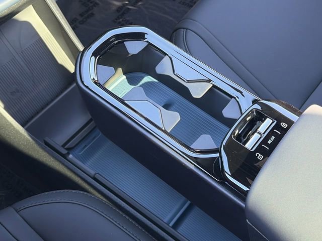 Used 2026 Volvo EX30 Cross Country Ultra w/ Protection Package Premier image 32