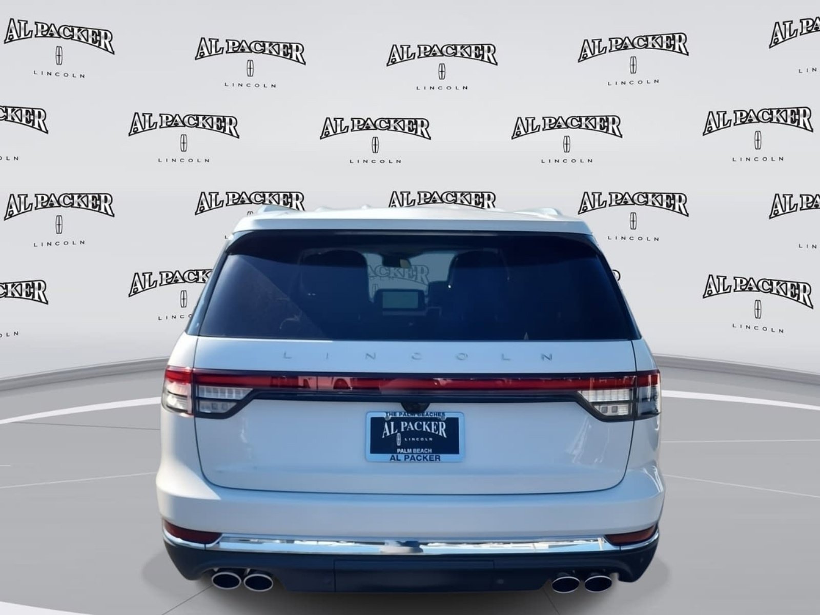 New 2026 Lincoln Aviator Reserve w/ Luxury Package RWD image 4