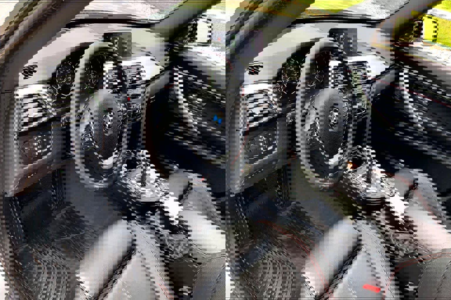 Used 2016 BMW 335i Gran Turismo xDrive image 18