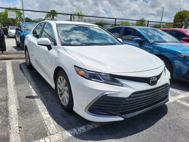 Used 2024 Toyota Camry LE FWD image 2