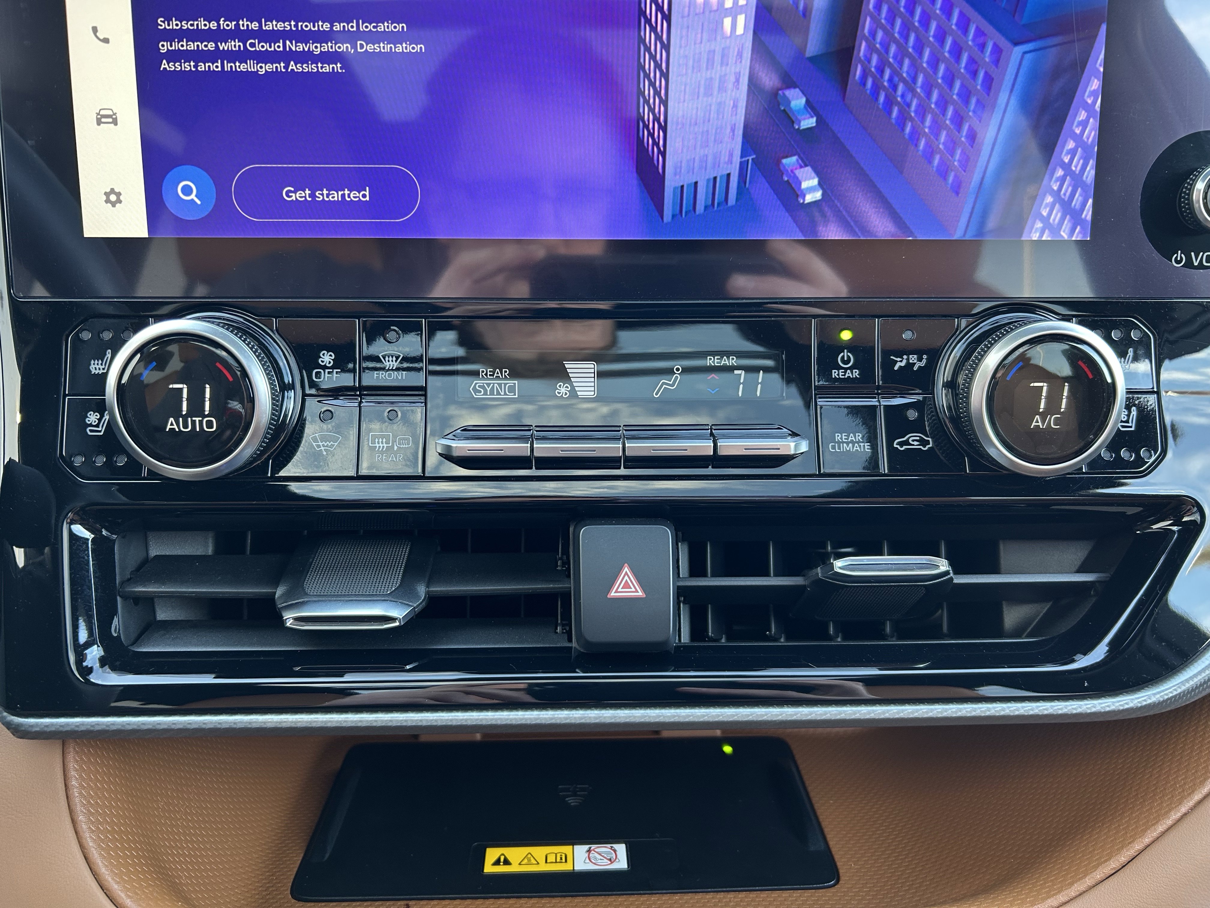 Used 2024 Toyota Highlander Platinum image 34