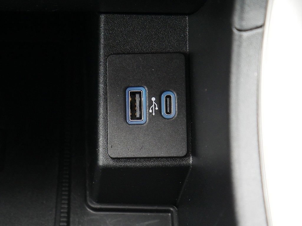 Used 2024 Ford Edge SEL w/ Convenience Package AWD/4WD image 42