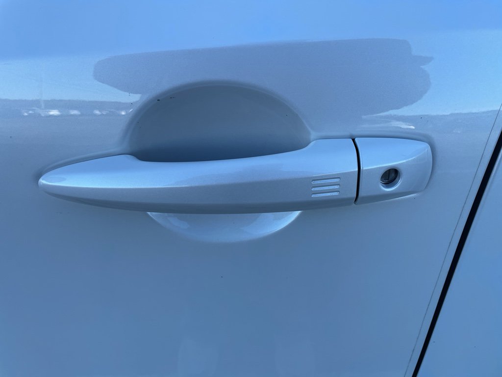 Certified 2024 Nissan Ariya FWD image 7