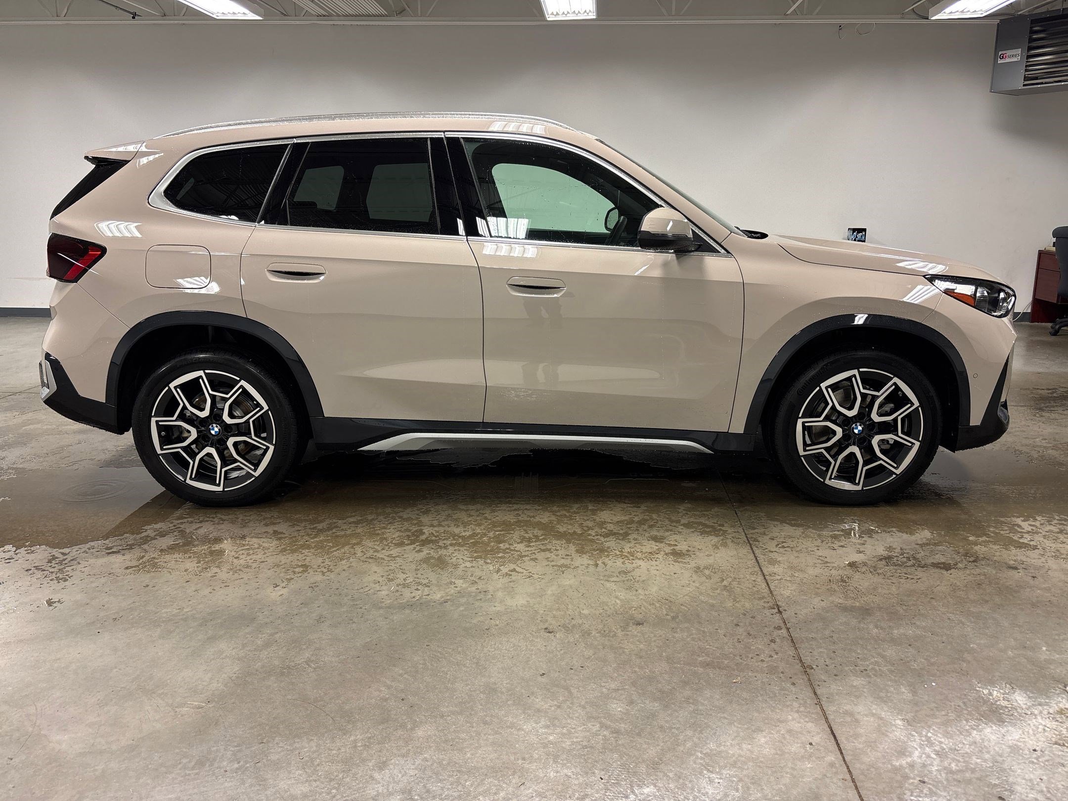 Used 2026 BMW X1 xDrive28i w/ Convenience Package image 7