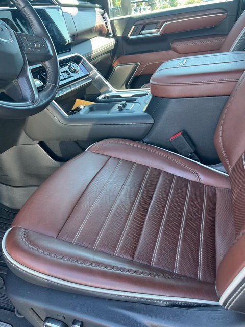 Used 2024 GMC Sierra 3500 Denali Ultimate AWD/4WD image 18