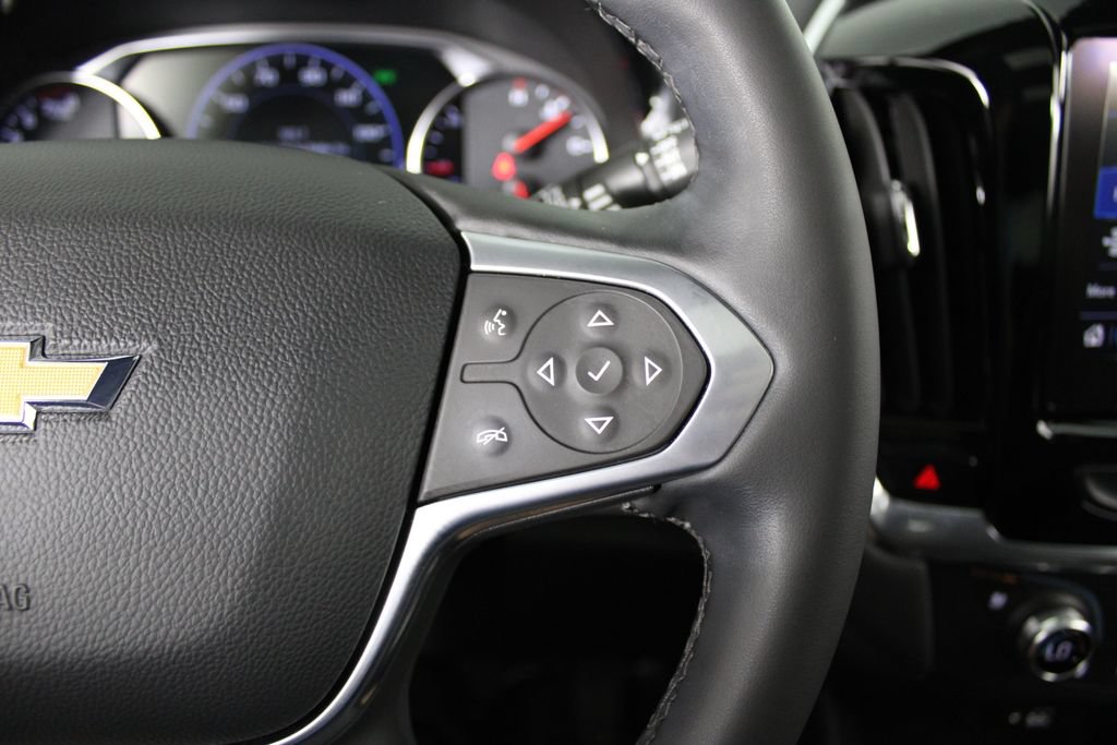 Used 2023 Chevrolet Traverse High Country FWD image 27