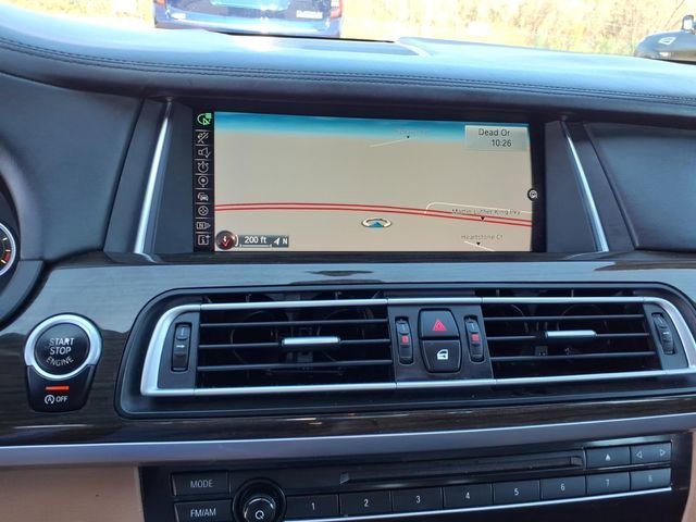 Used 2015 BMW 750Li xDrive image 11