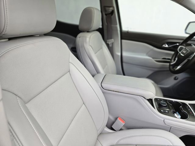 Used 2023 GMC Acadia SLT image 13
