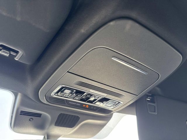 New 2025 Lincoln Navigator Reserve w/ Jet Appearance Package image 31